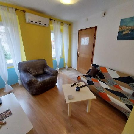 Apartmani Jadran Mali Losinj Exterior photo