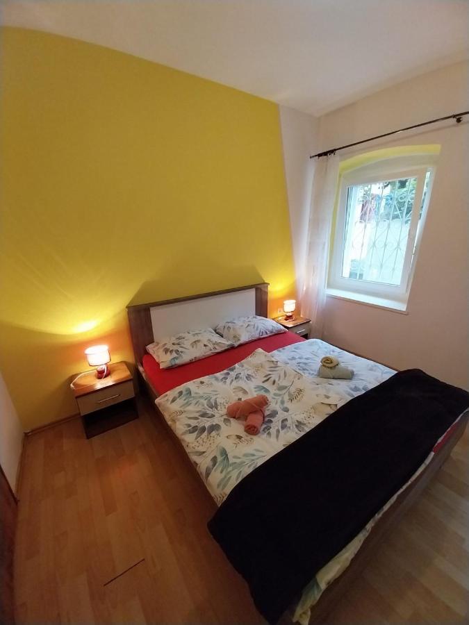 Apartmani Jadran Mali Losinj Exterior photo