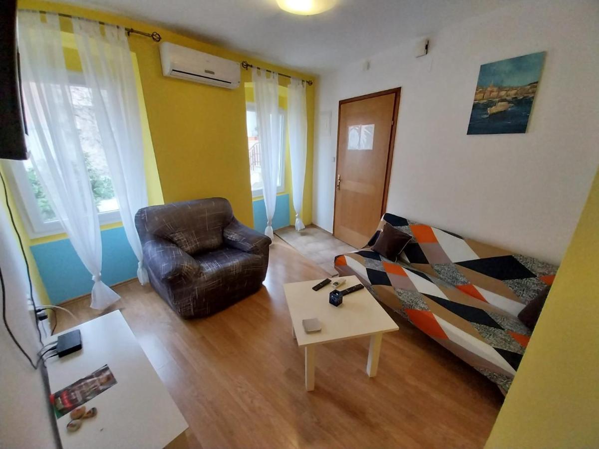 Apartmani Jadran Mali Losinj Exterior photo