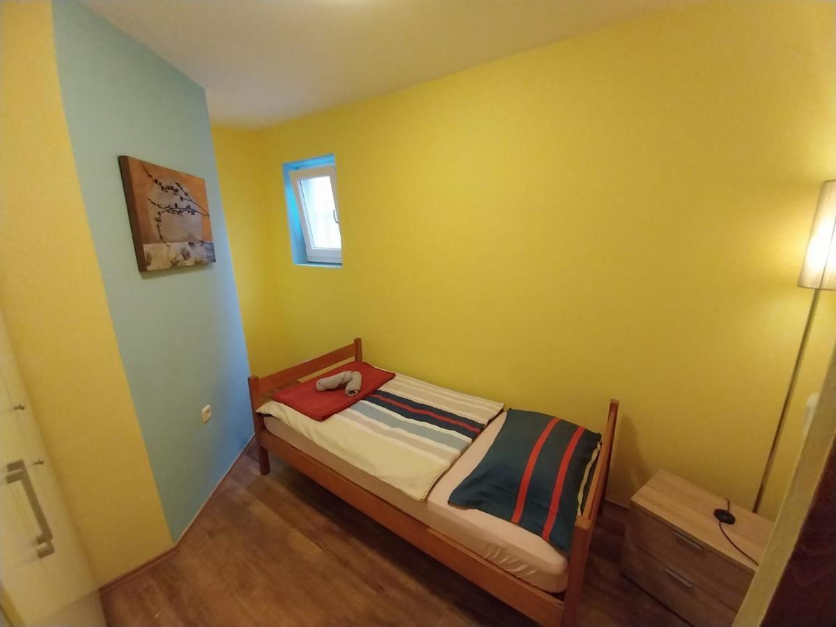 Apartmani Jadran Mali Losinj Exterior photo